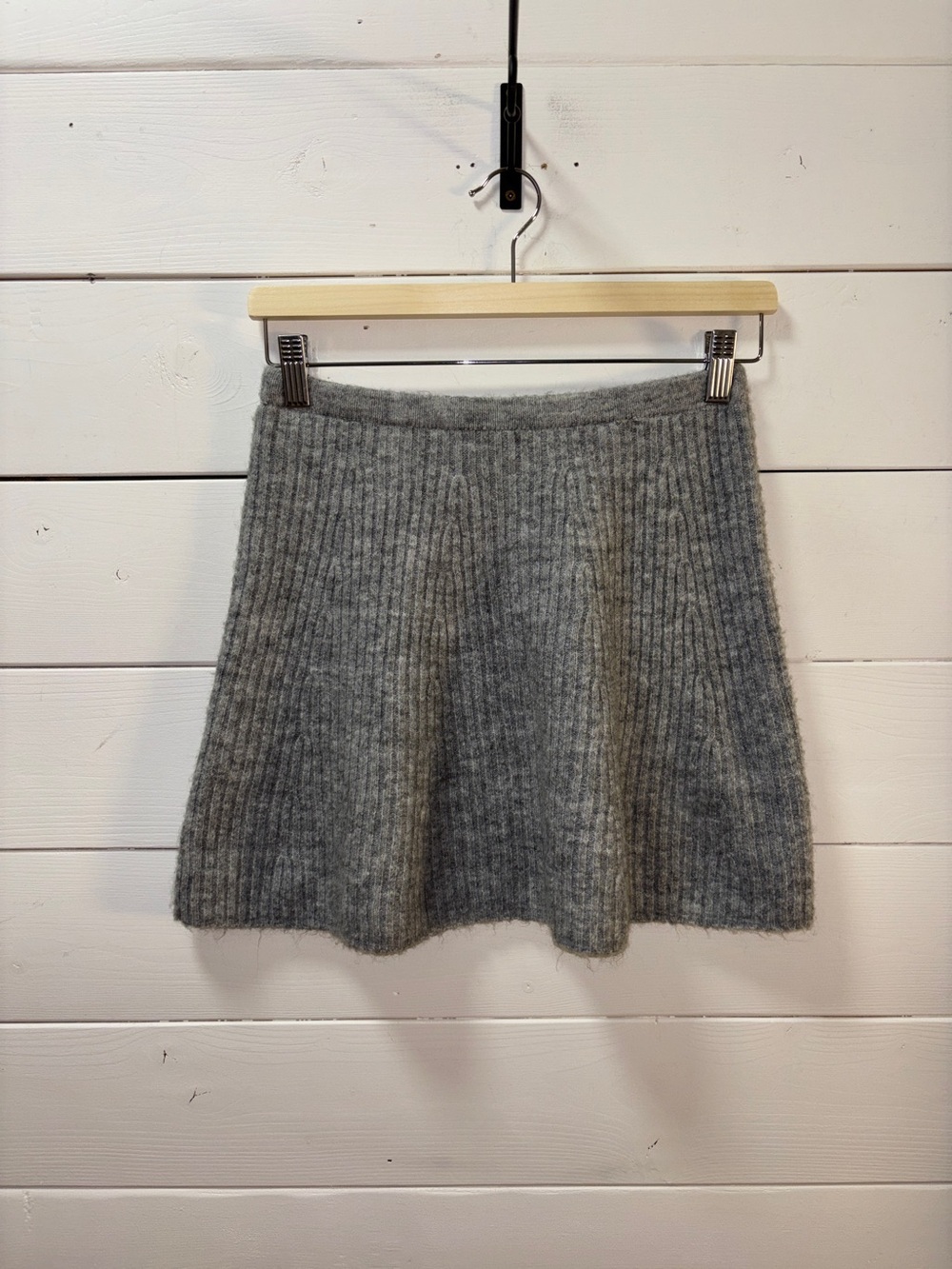 DIVIDED NWT  Grey Ribbed Knit Mini Skirt Size S - Picture 3 of 7